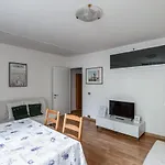 Guesthost - - Piazza Dei Signori Flats Appartement *
