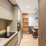 Guesthost - - Piazza Dei Signori Flats *