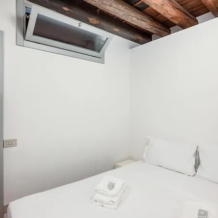 - Piazza Dei Signori Flats Apartment